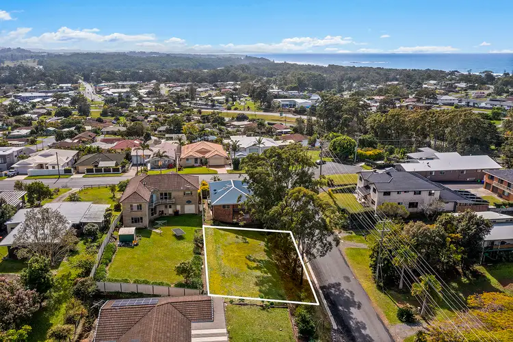 2 Arkan Avenue, Woolgoolga NSW 2456