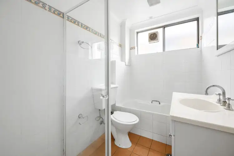 Fifth view of Homely apartment listing, 10/4 Wheeler Parade, Dee Why NSW 2099