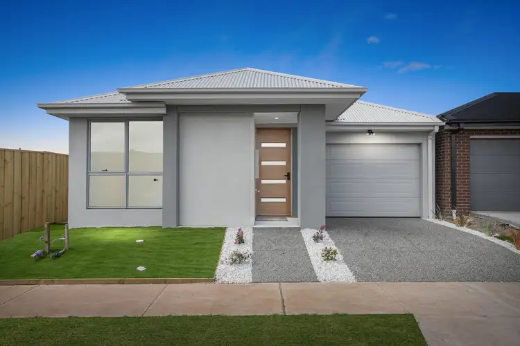 Main view of Homely house listing, 5 Pirka Way, Werribee VIC 3030