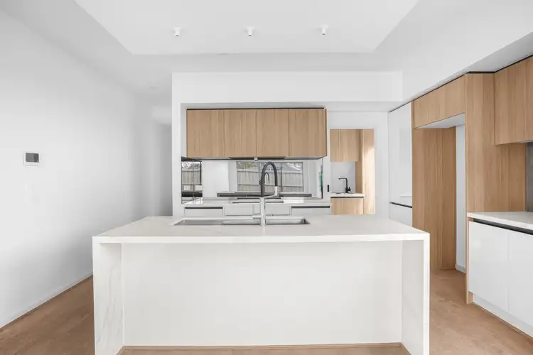 Second view of Homely house listing, 5 Pirka Way, Werribee VIC 3030