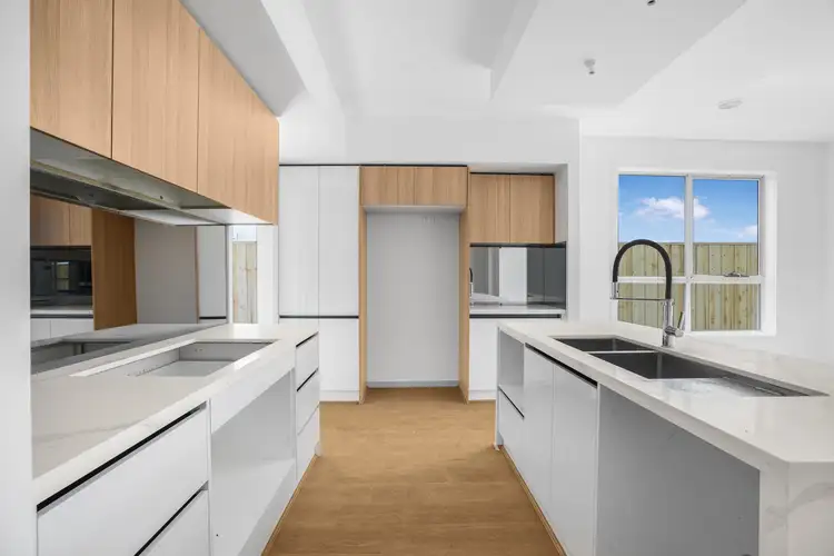 Third view of Homely house listing, 5 Pirka Way, Werribee VIC 3030