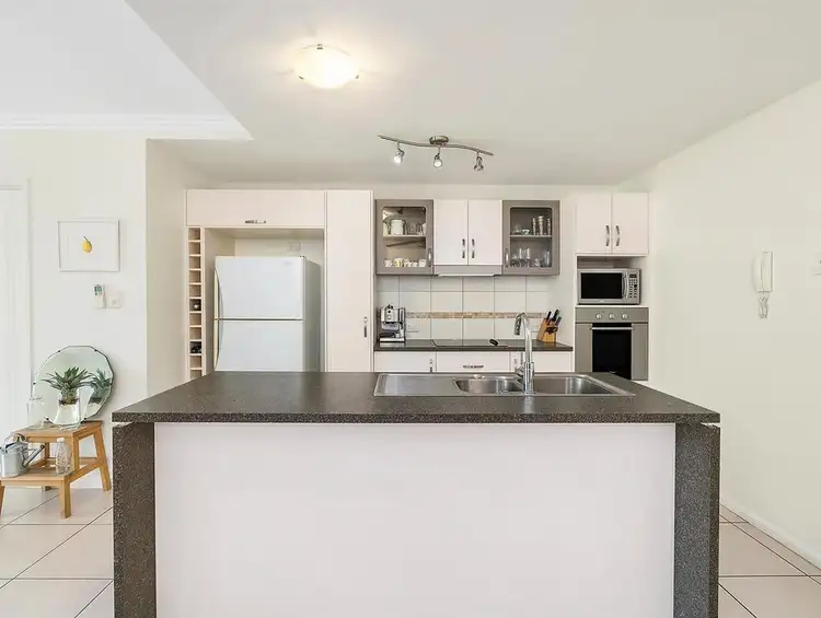 Fifth view of Homely apartment listing, 18/9-15 McLean Street, Cairns North QLD 4870