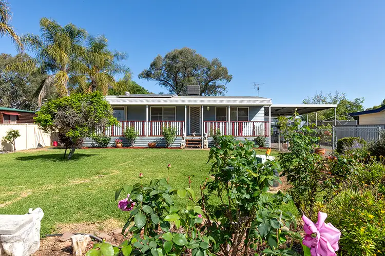 3 Railway Avenue, Duri NSW 2344