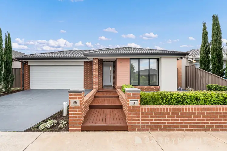 18 Gem Crescent, Cobblebank VIC 3338