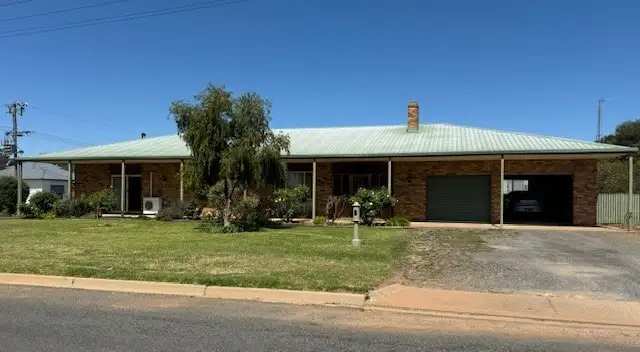30 Clifton Street, Charlton VIC 3525