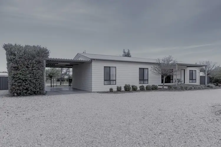 227 Drummond Avenue, Loxton SA 5333