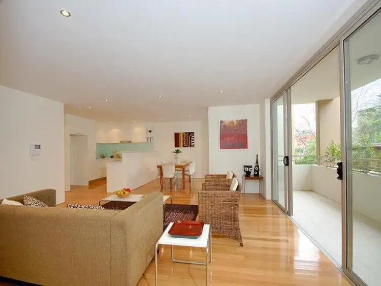 Third view of Homely apartment listing, 8/3 Alexander Street, Coogee NSW 2034