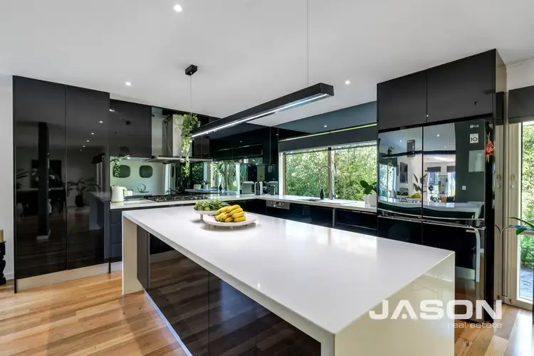 8 Paltara Close, Meadow Heights VIC 3048