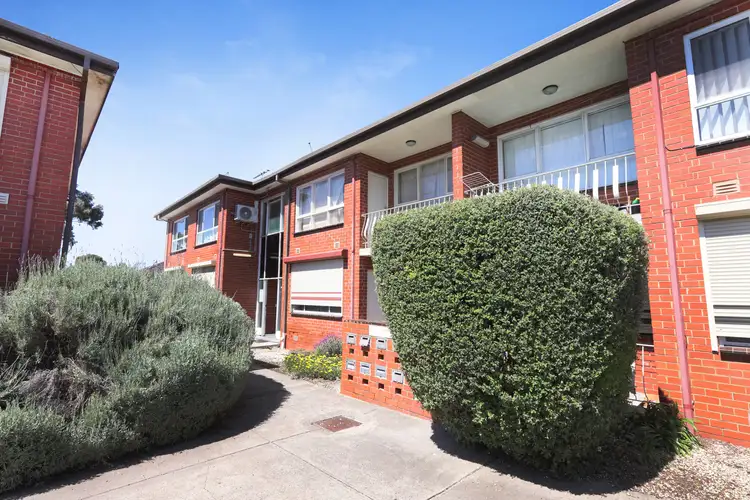 24/437 Ballarat Road, Sunshine VIC 3020