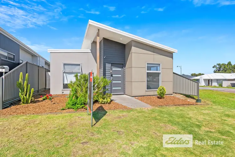 9 Engleheart Drive, Mckail WA 6330