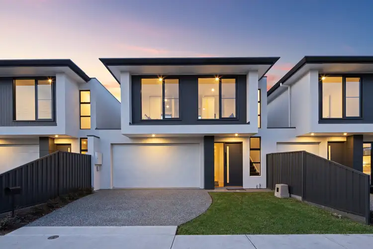5A Edwards Avenue, Park Holme SA 5043