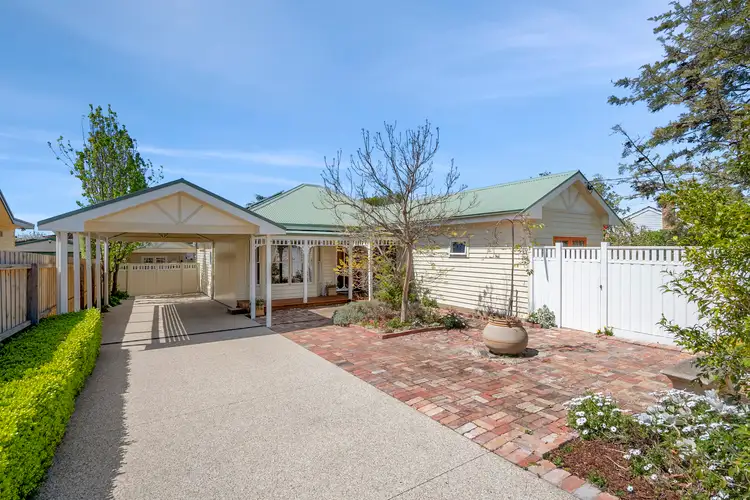 31 Heather Street, Hamlyn Heights VIC 3215