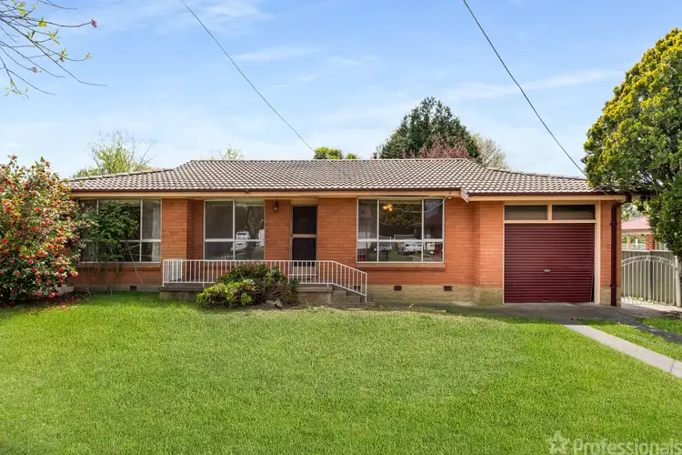 54 Lawson Crescent, Orange NSW 2800
