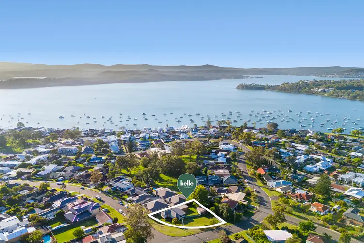 23 Lurnea Crescent, Valentine NSW 2280