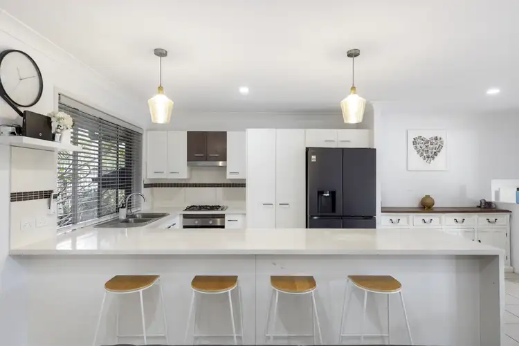2 Calypso Court, Oxenford QLD 4210