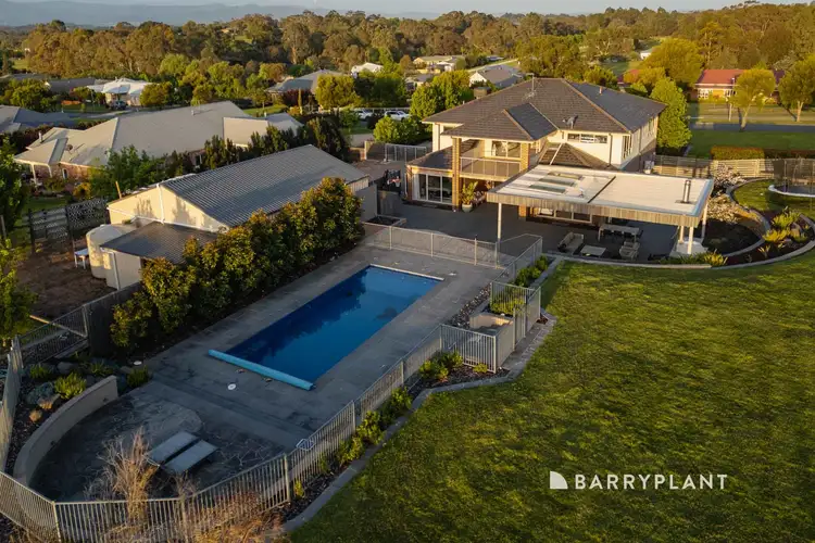 Second view of Homely house listing, 7 Gwen Meredith Drive, Bunyip VIC 3815