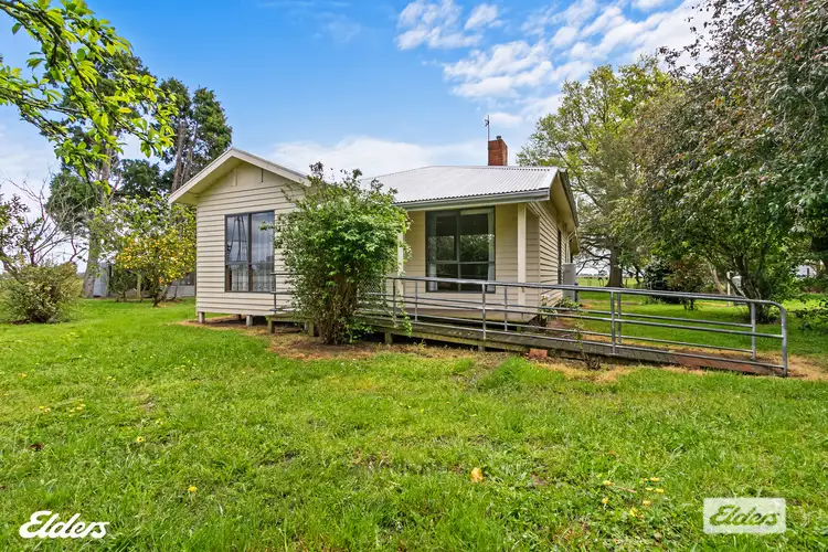 17 Grandmas Lane, Sale VIC 3850