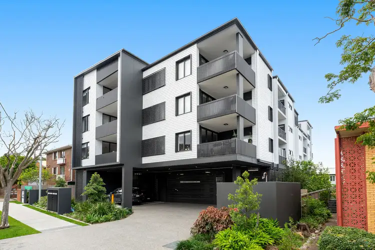 104/92 Victoria Terrace, Greenslopes QLD 4120