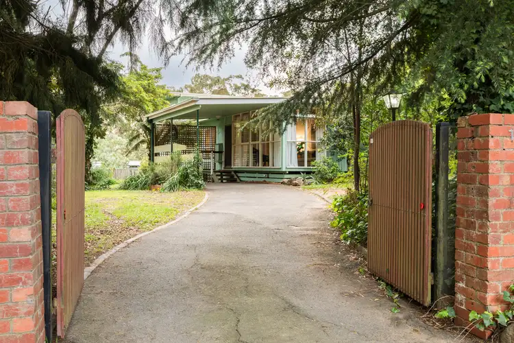 14 Legg Road, Emerald VIC 3782