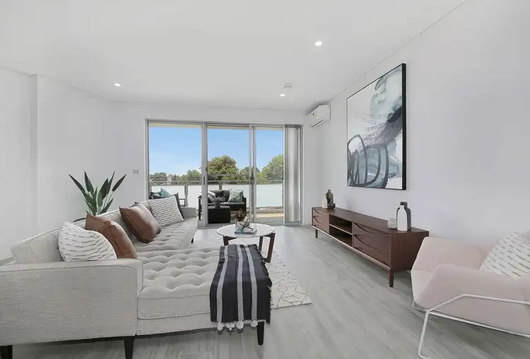 206/2-4 Richards Avenue, Peakhurst NSW 2210