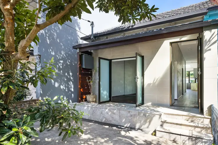 26 Silver Street