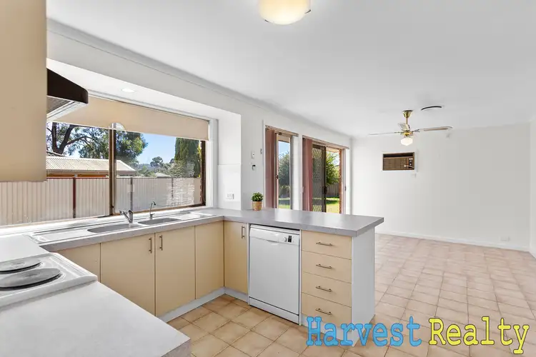 Fifth view of Homely house listing, 2 Swiss Court, Endeavour Hills VIC 3802