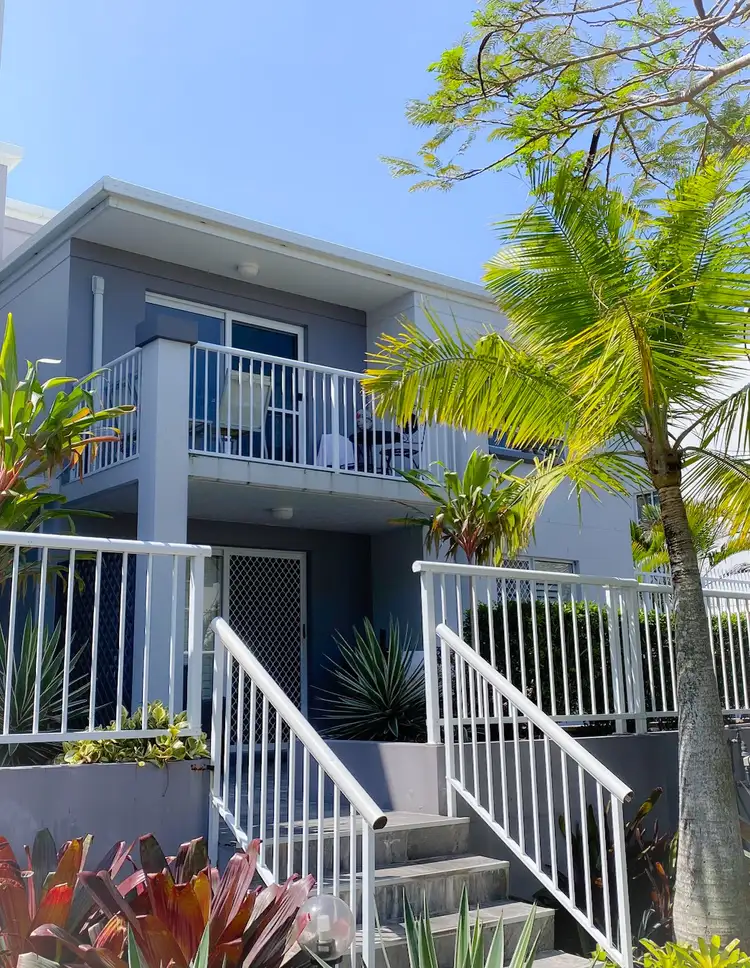 9/11-19 Taylor Street, Biggera Waters QLD 4216