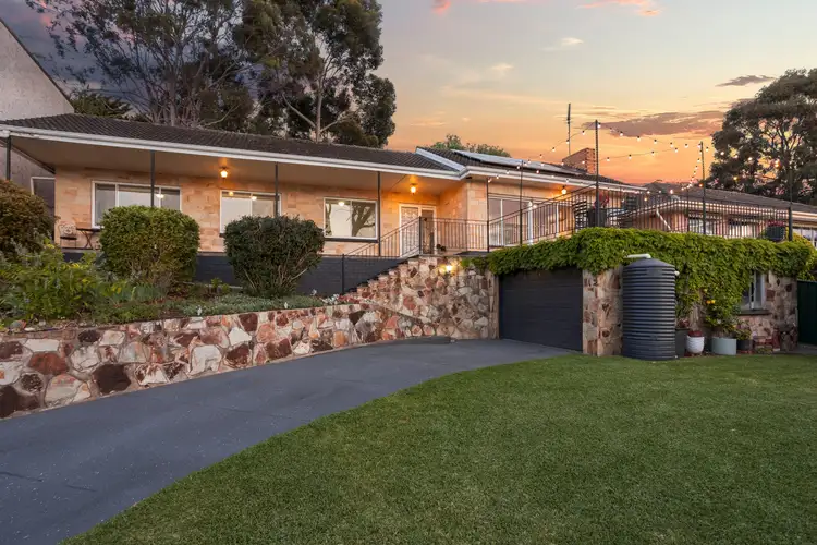 27 Parkers Road, Torrens Park SA 5062