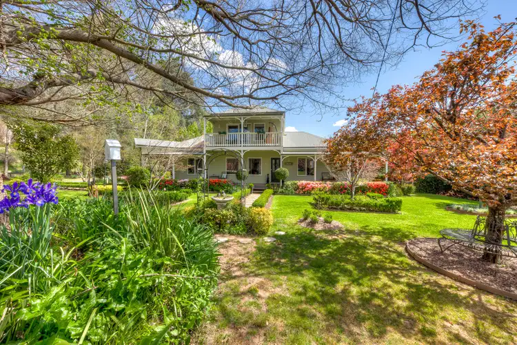 13 Railway Avenue, Bright VIC 3741