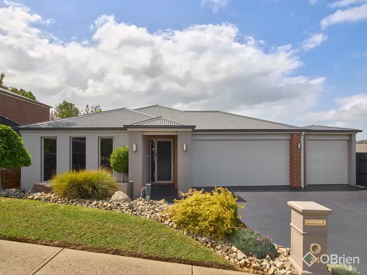 24 Skipton Street, Drouin VIC 3818