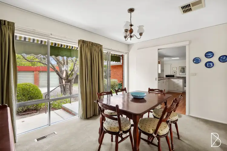 Fifth view of Homely house listing, 8 Echo Place, Lyons ACT 2606