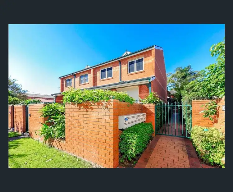 6/39 Robey Street