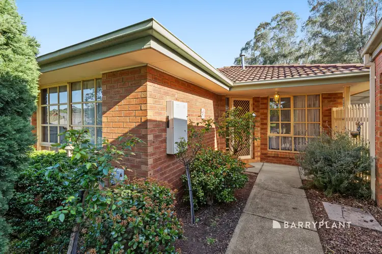 Second view of Homely house listing, 5 Charter Close, Berwick VIC 3806