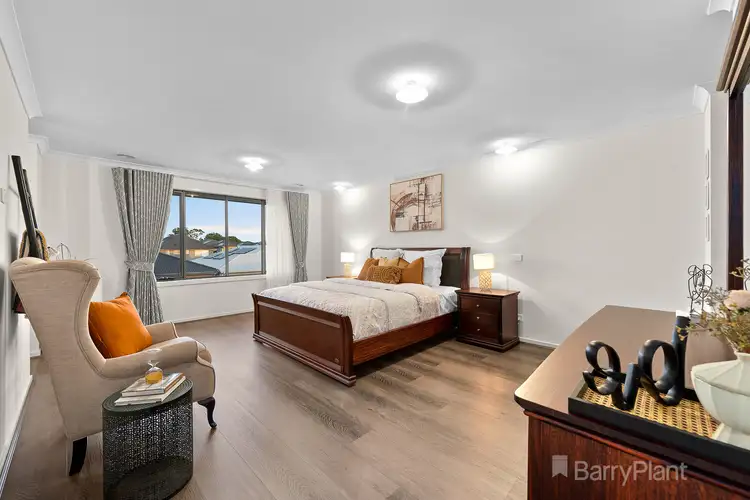 Second view of Homely house listing, 4 Juliet Way, Berwick VIC 3806