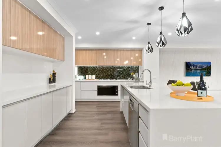 Fifth view of Homely house listing, 4 Juliet Way, Berwick VIC 3806