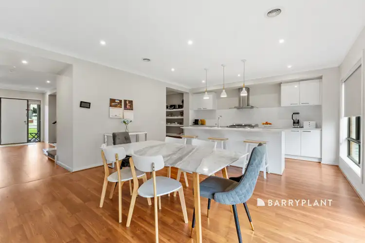 Sixth view of Homely house listing, 1 Satsuma Avenue, Berwick VIC 3806