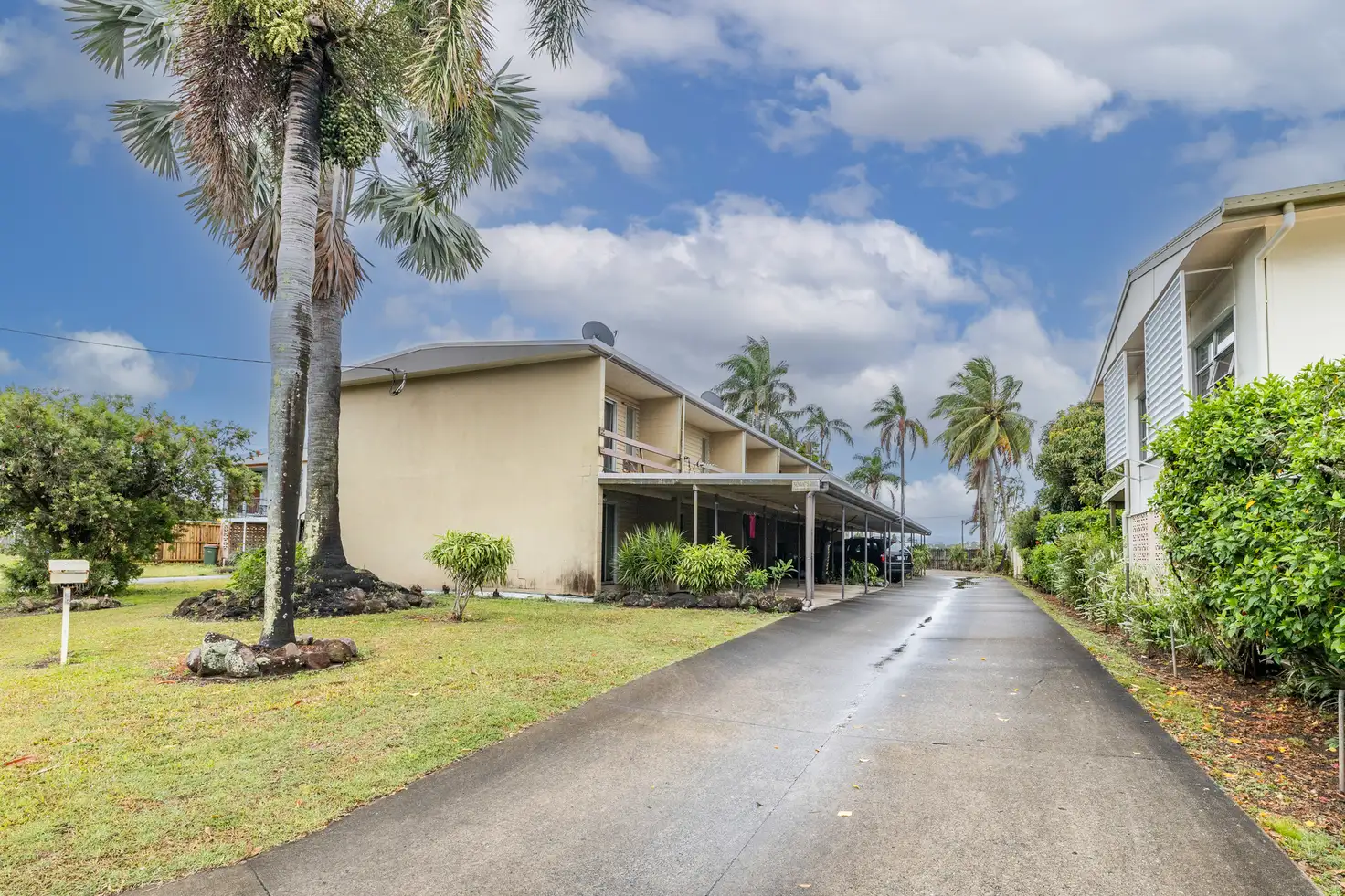 Main view of Homely unit listing, 2/13 Davy Avenue, Proserpine QLD 4800