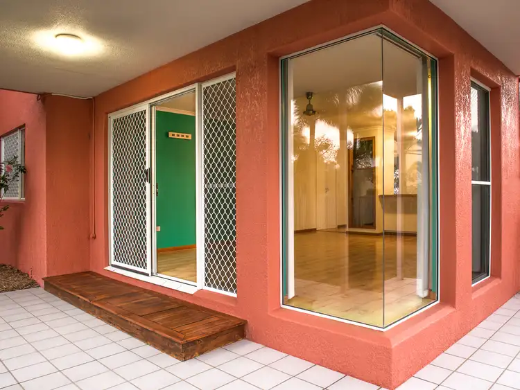 Fourth view of Homely unit listing, 2/17 Beach Road, Dolphin Heads QLD 4740