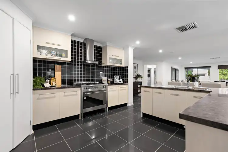 Fifth view of Homely house listing, 94 The Skyline, Sunbury VIC 3429