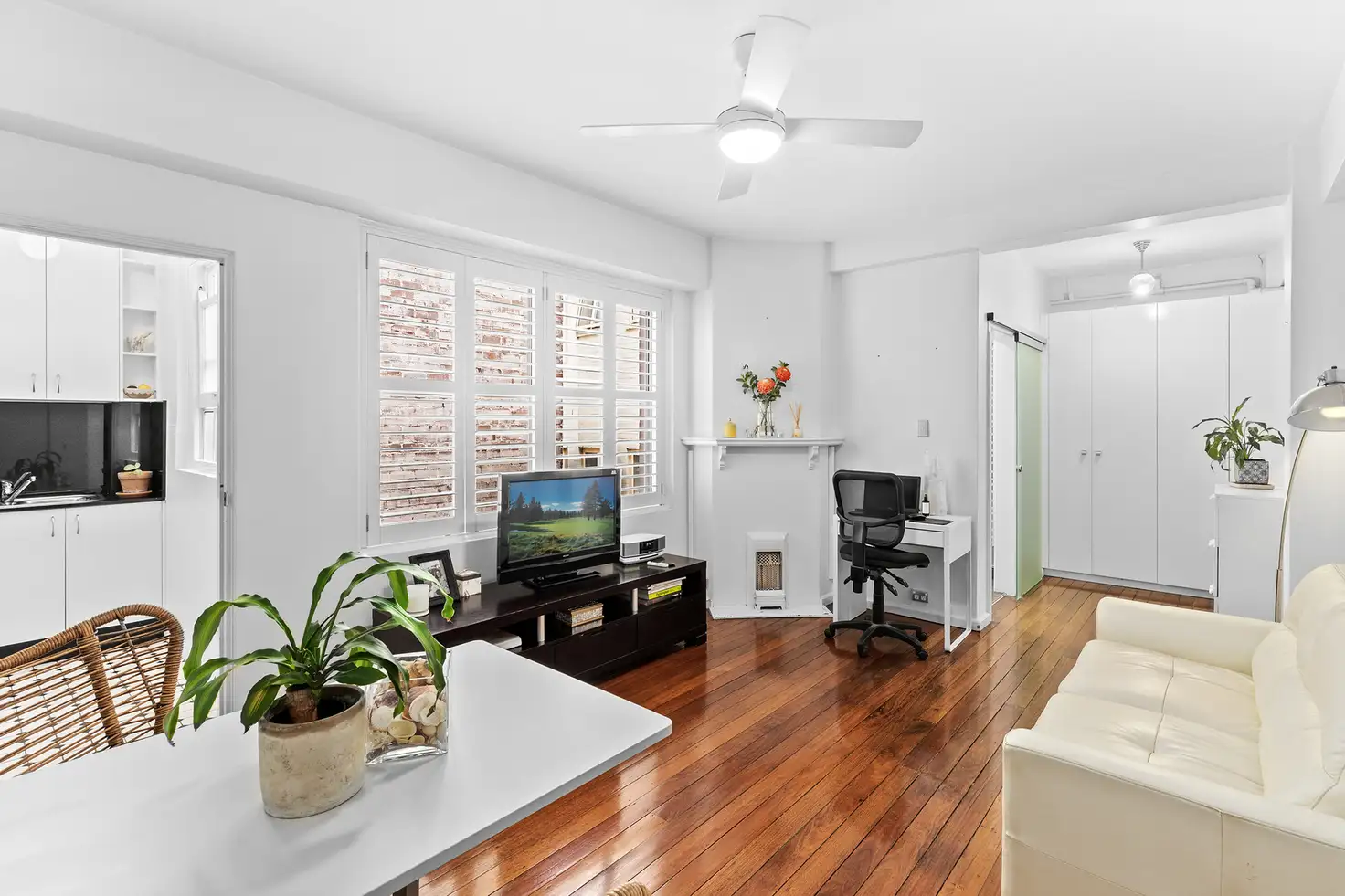 Main view of Homely studio listing, 53/117 Macleay Street, Potts Point NSW 2011