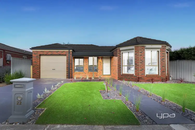 22 Macklin Way, Caroline Springs VIC 3023