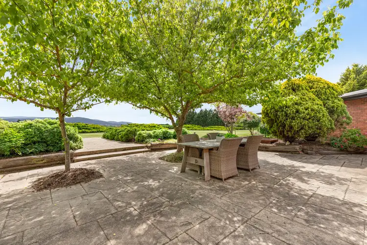 42 Leslie Road, Gisborne VIC 3437