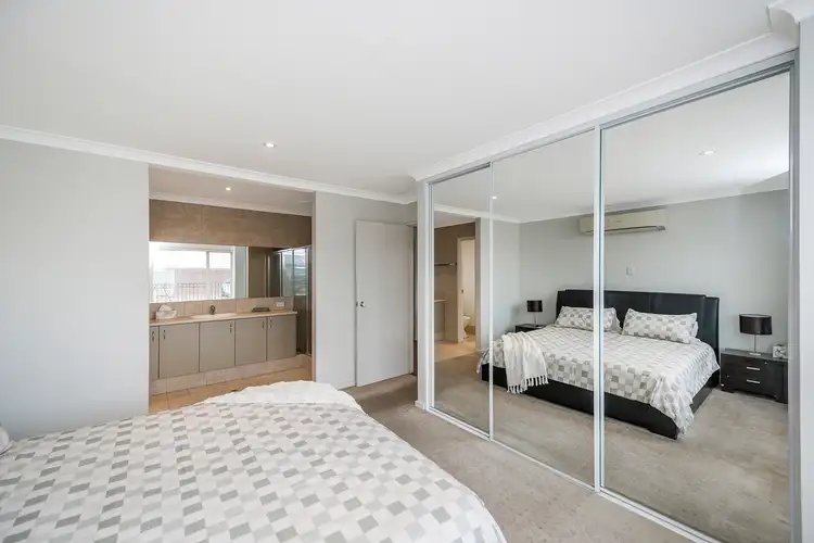 Fourth view of Homely house listing, 6 Roosky Approach, Ridgewood WA 6030