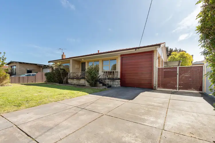 21 Mathews Place, Belmont WA 6104