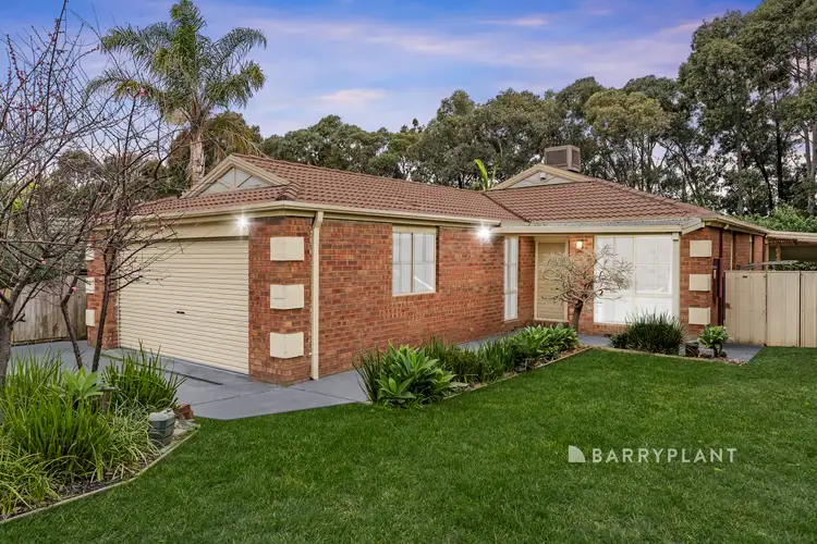 53 Hedgeley Drive, Berwick VIC 3806