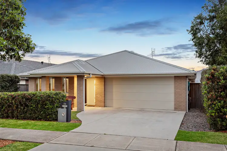44 Mirug Crescent, Fletcher NSW 2287