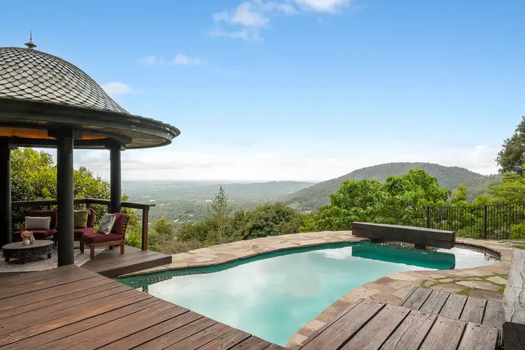980 Mount Nebo Road, Jollys Lookout QLD 4520