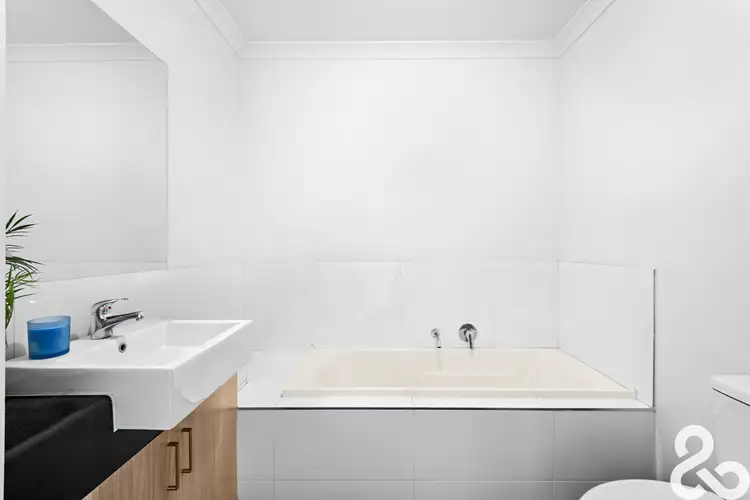 Fifth view of Homely unit listing, 106/19 Positano Way, Lalor VIC 3075