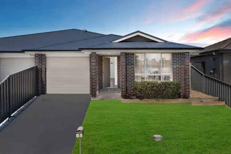 7 Salamander Road, Wadalba NSW 2259