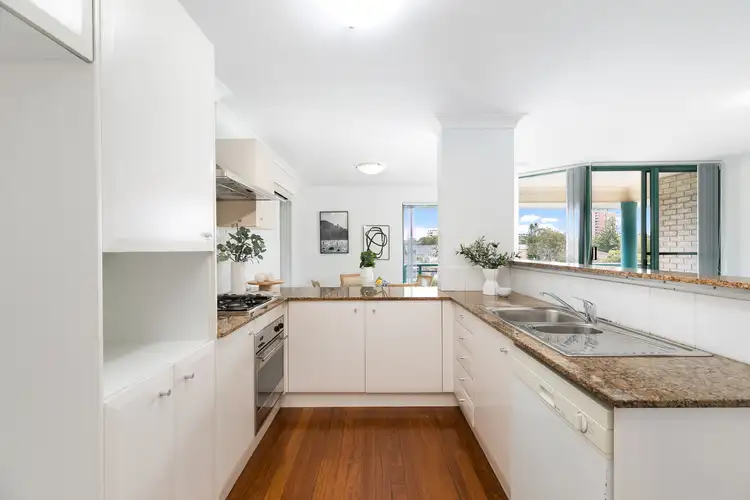 Third view of Homely apartment listing, 6/58 Kingsway, Cronulla NSW 2230